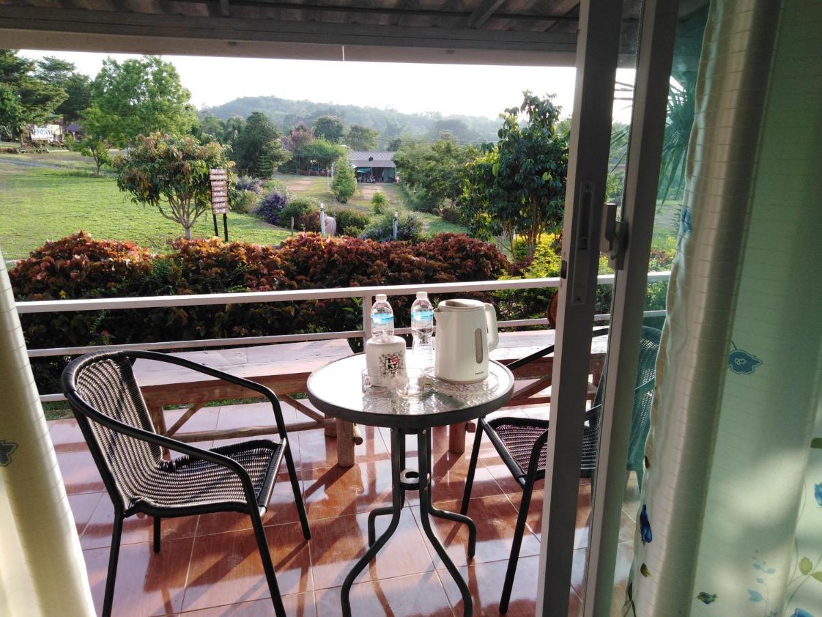 Hotel Khao Kho Flora Extérieur photo