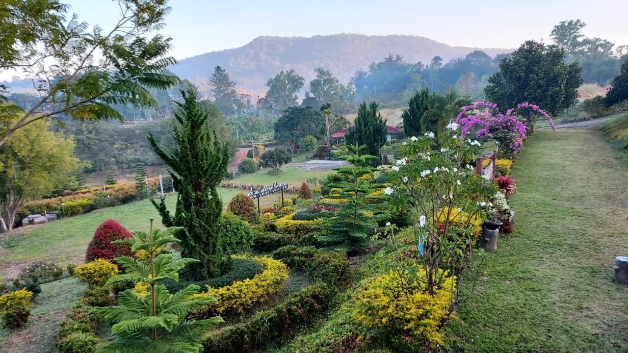 Hotel Khao Kho Flora Extérieur photo