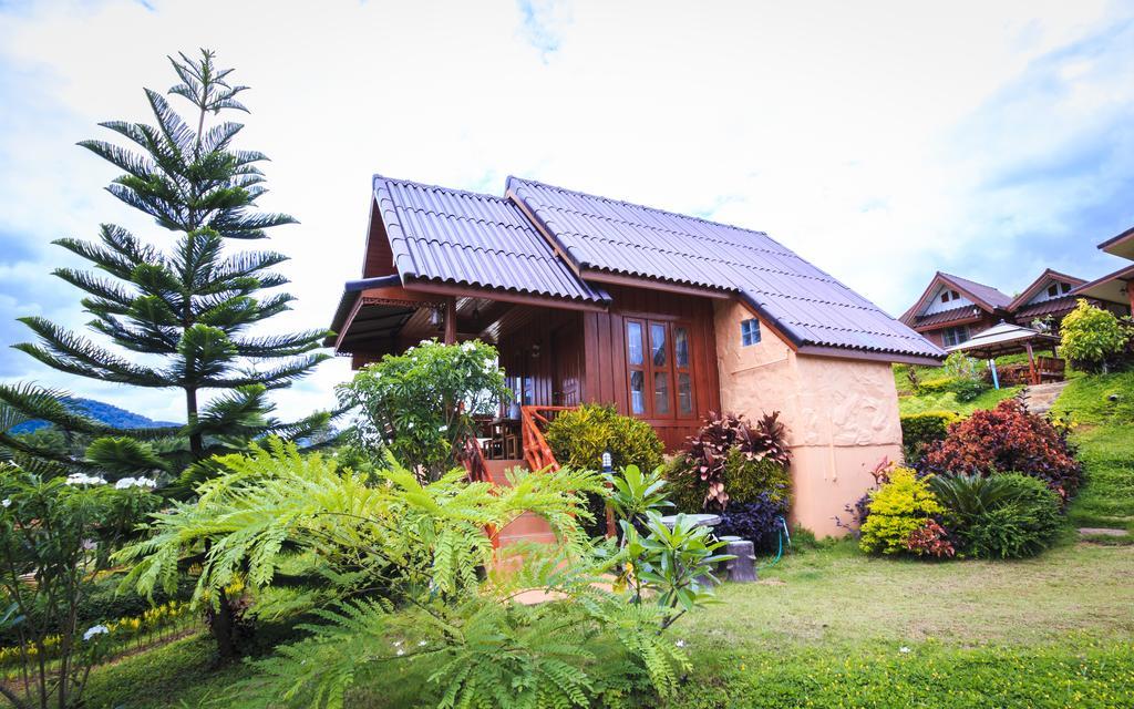 Hotel Khao Kho Flora Extérieur photo