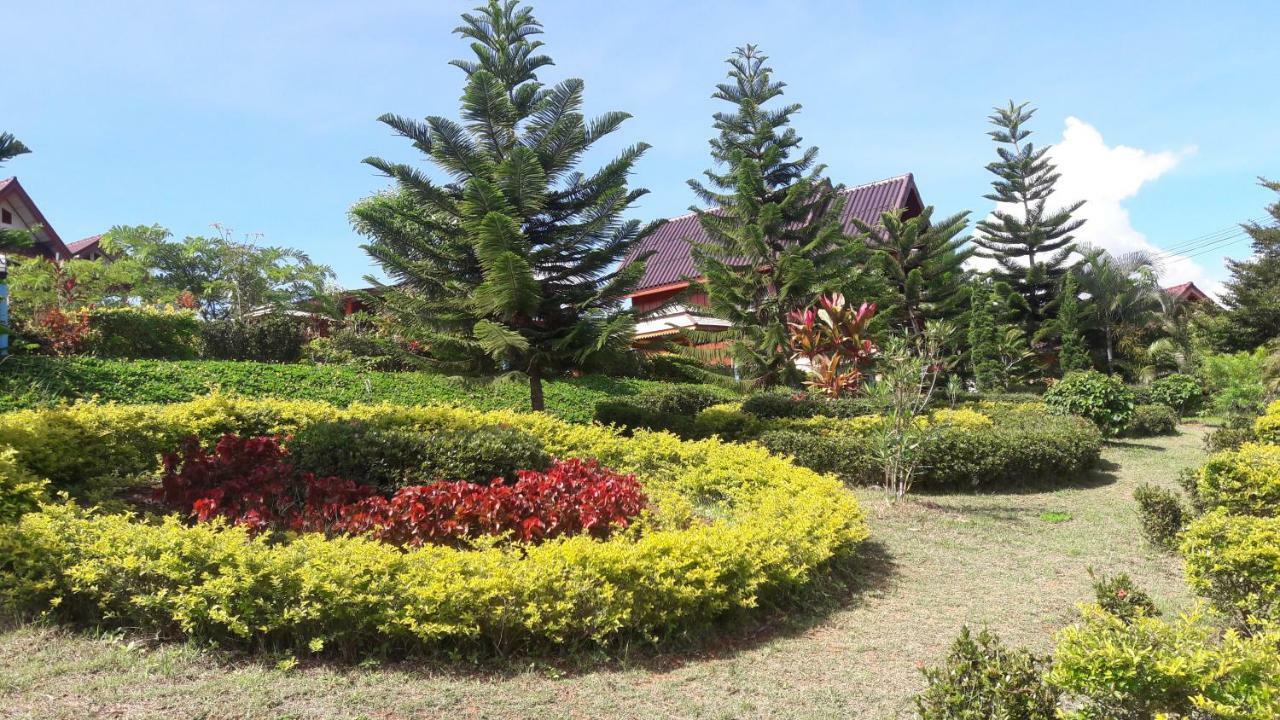 Hotel Khao Kho Flora Extérieur photo